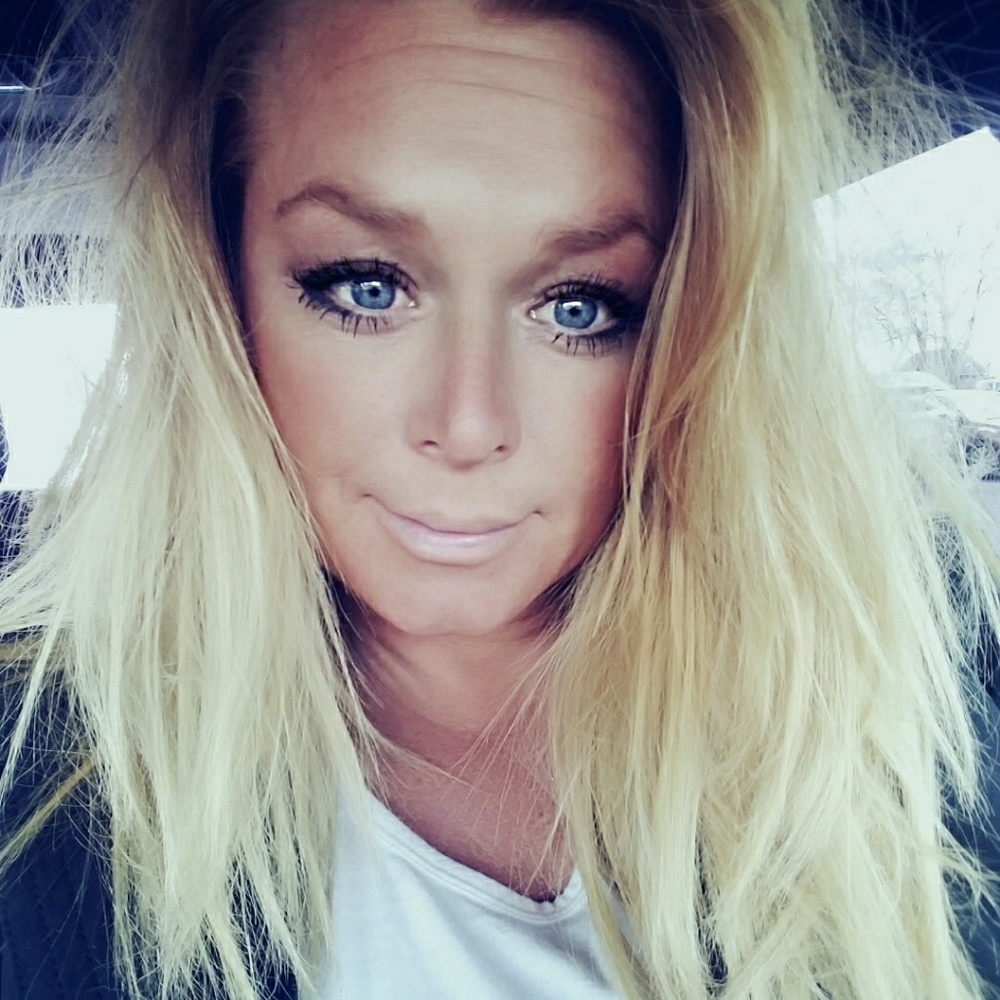 Meet your Posher, Pamela